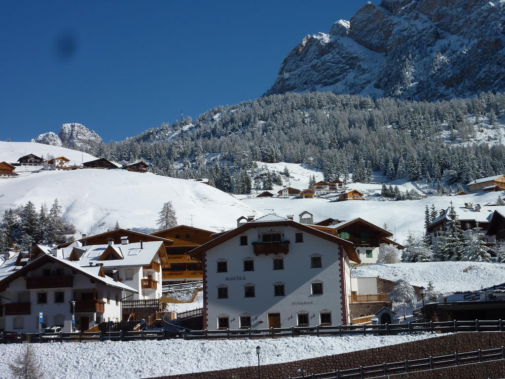 Apartments Restaurant Rusctlea Selva di Val Gardena Exteriör bild