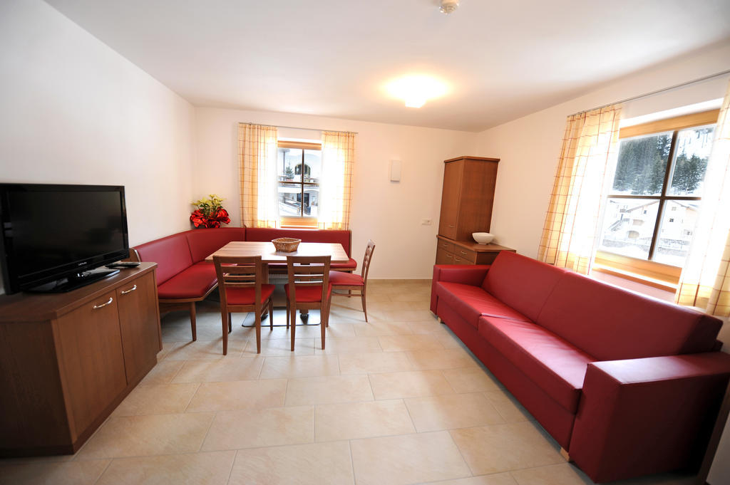 Apartments Restaurant Rusctlea Selva di Val Gardena Rum bild